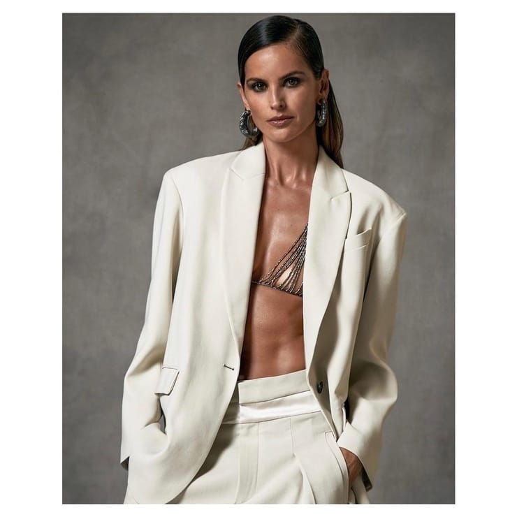 Izabel Goulart Izabel Goulart