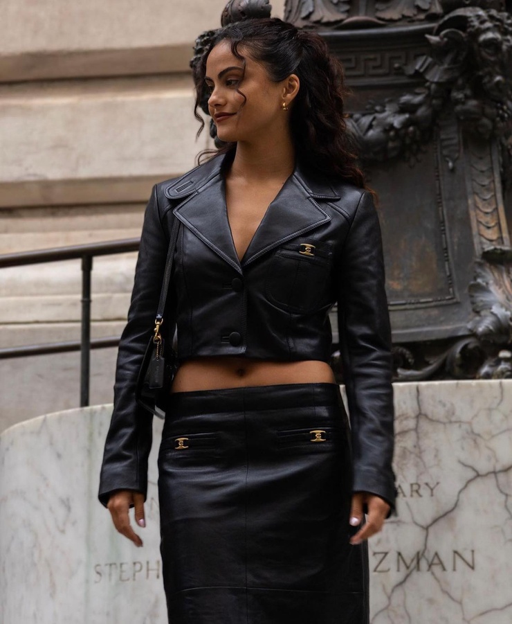 Camila Mendes