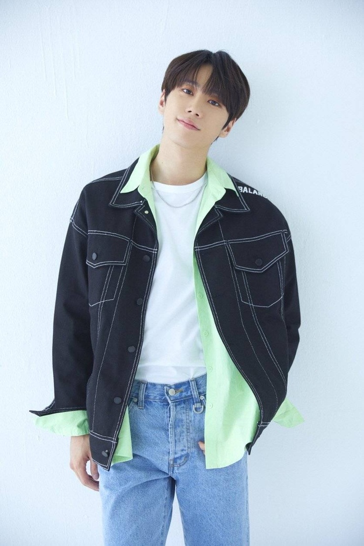 Joon-Young Lee