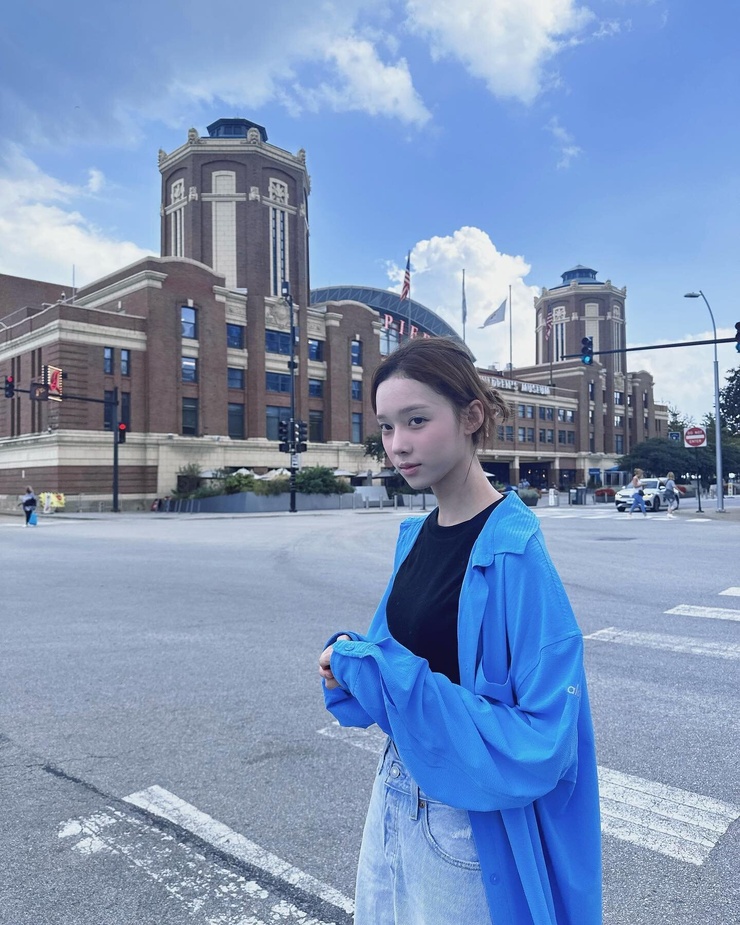 Min-Jeong Kim