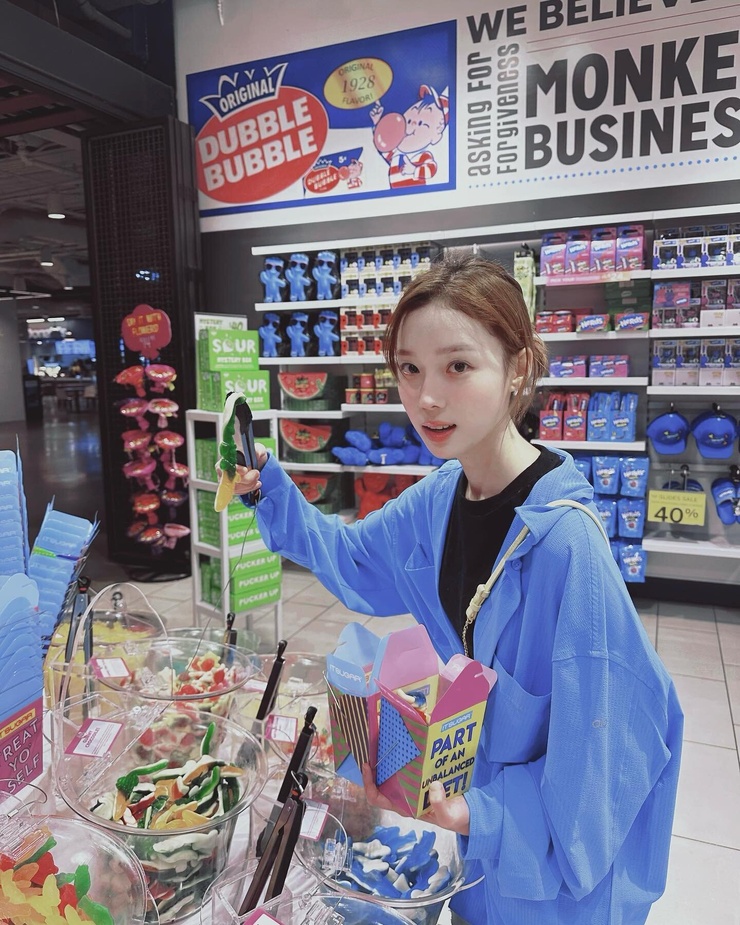 Min-Jeong Kim