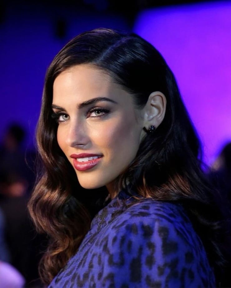 Jessica Lowndes picture