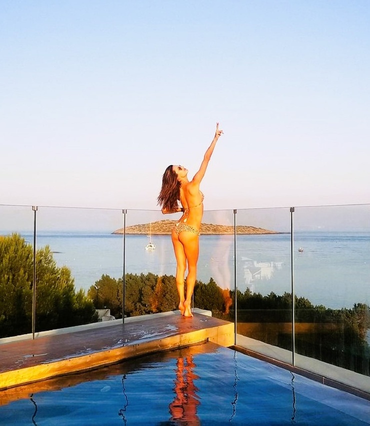 Alessandra Ambrosio Alessandra Ambrosio