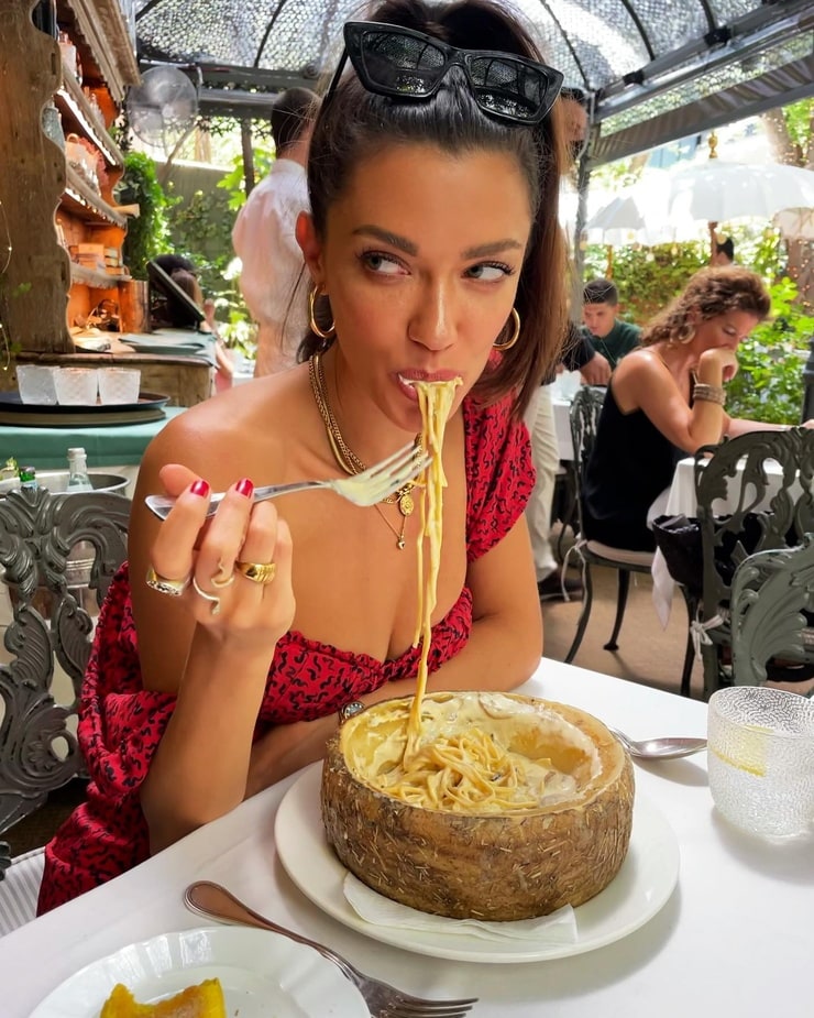 Anna-Christina Schwartz Anna-Christina Schwartz