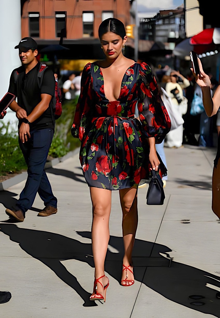 Sara Sampaio Sara Sampaio