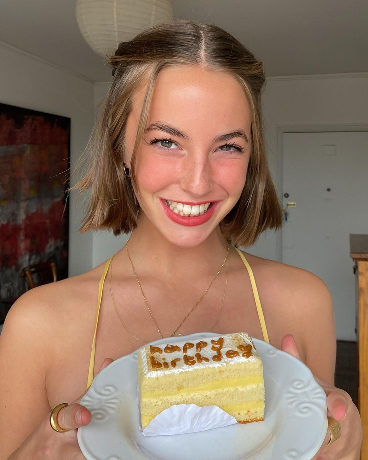 Amelie (model)