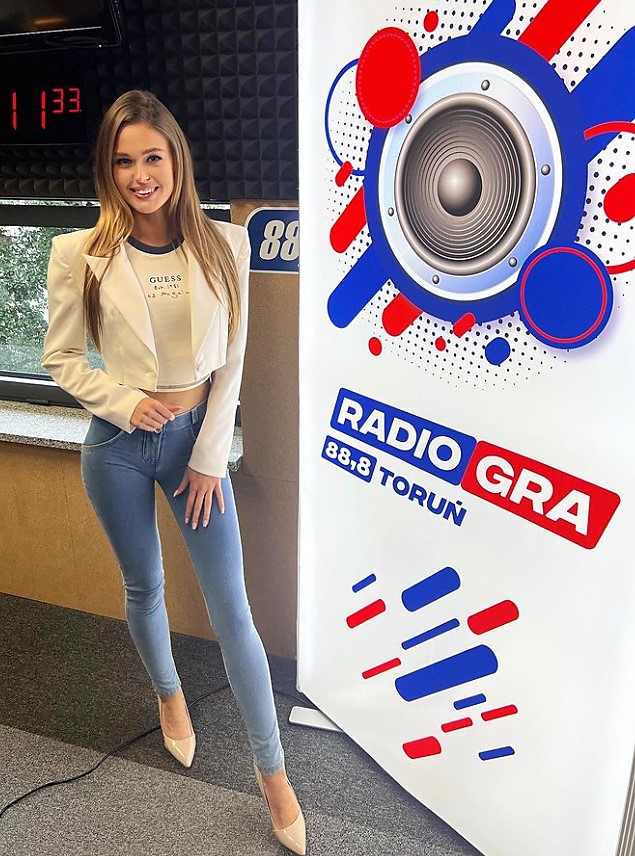 karolina Szwajlyk karolina Szwajlyk