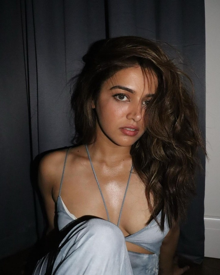 Wamiqa Gabbi Wamiqa Gabbi