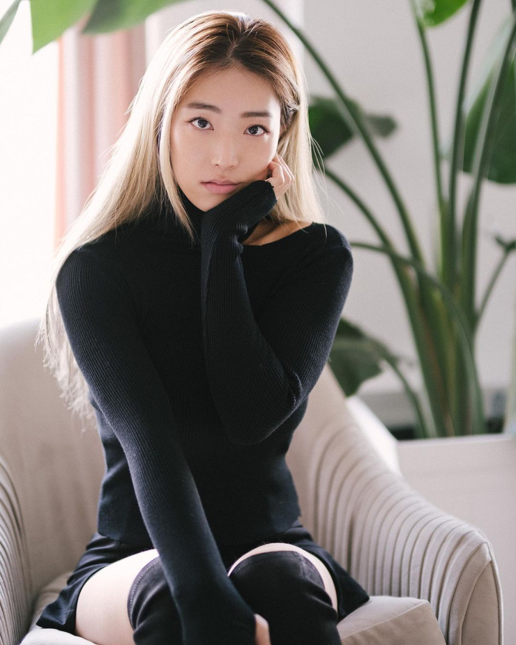 Kirstin Leigh Picture Kirstin Leigh Picture