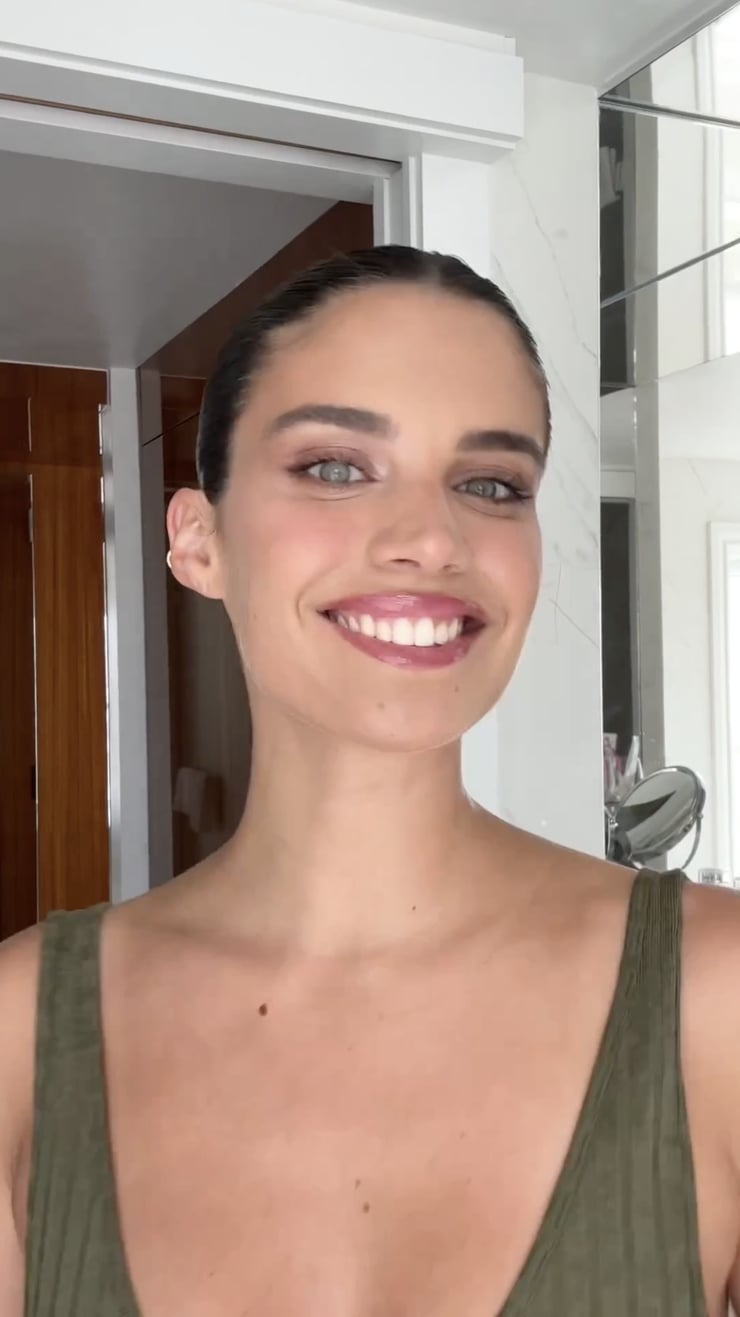 Sara Sampaio Sara Sampaio