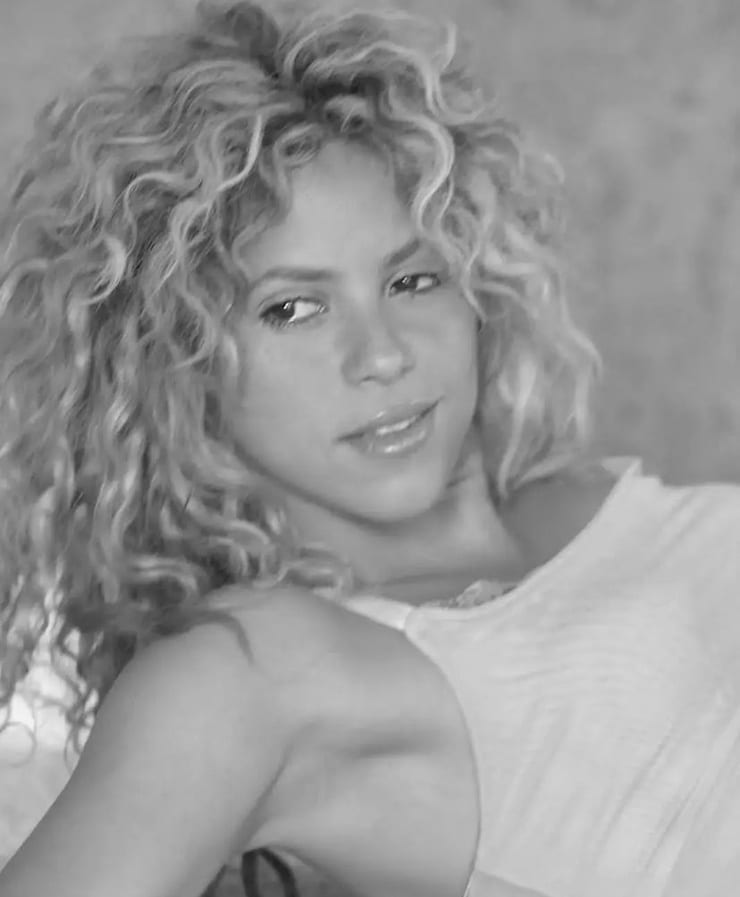 Shakira Shakira