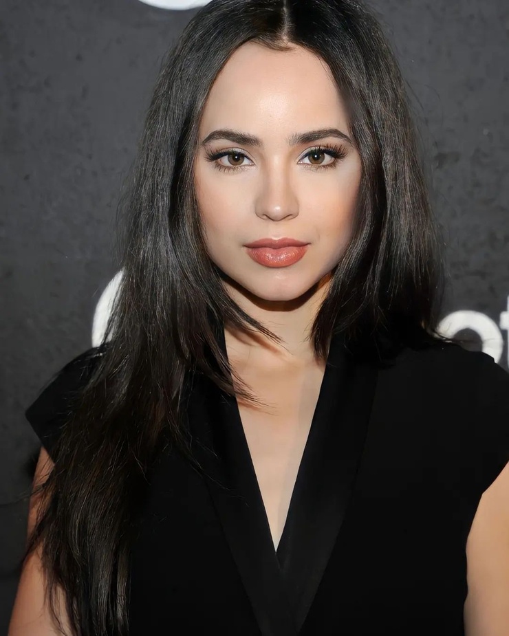 Sofia Carson