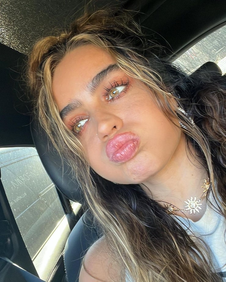 Sommer Ray