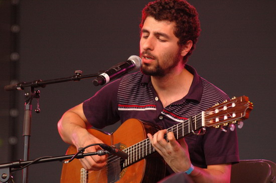The Extraordinary Ordinary Life of José González