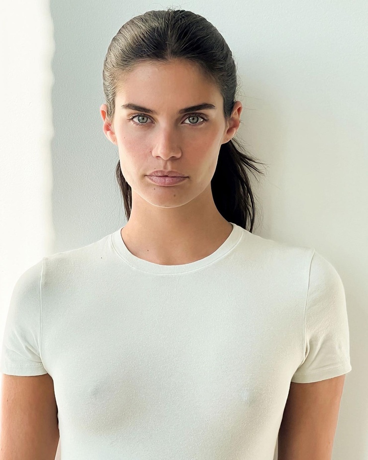 Sara Sampaio Sara Sampaio