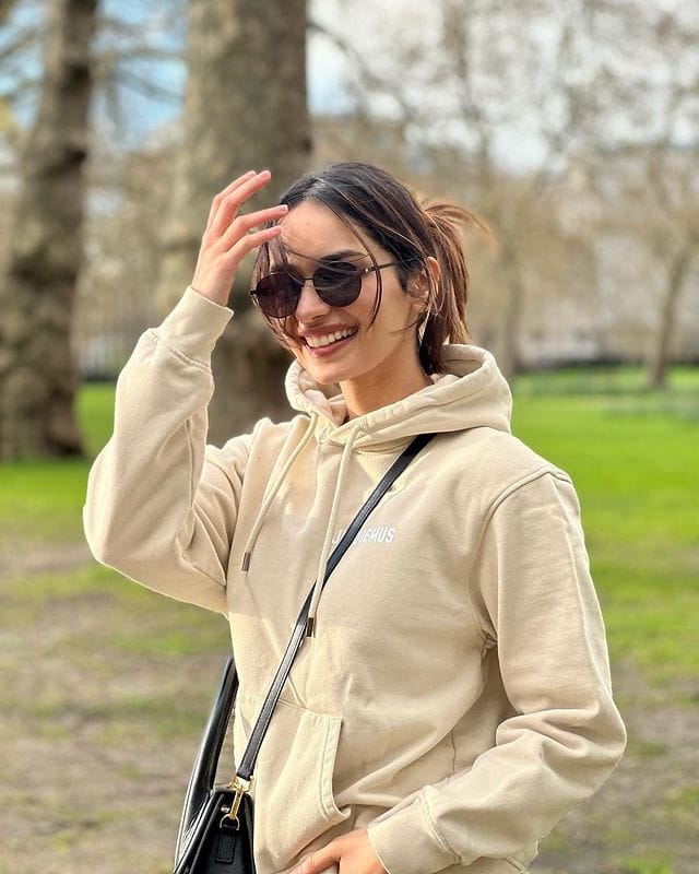 Manushi Chhillar Manushi Chhillar