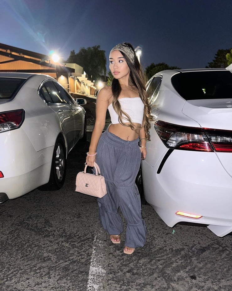 Picture of Alahna Ly(02)