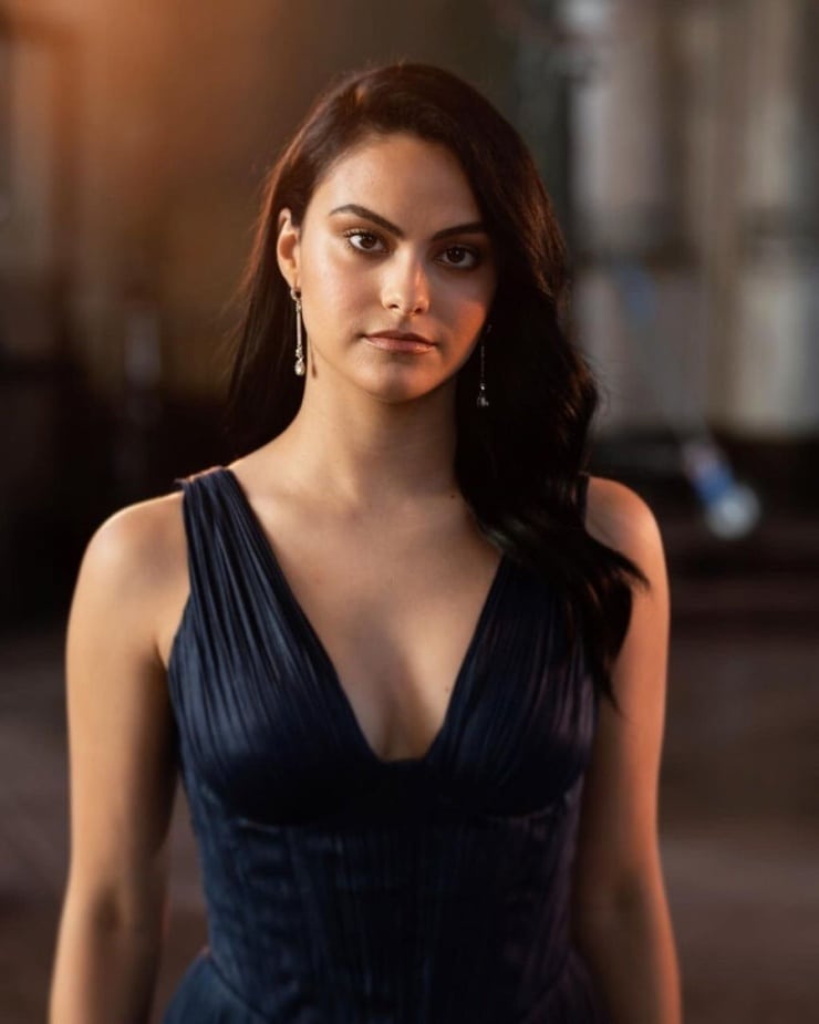 Camila Mendes