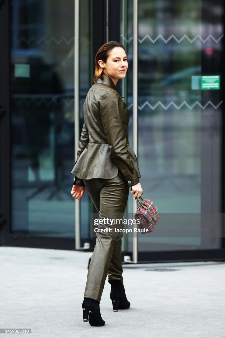 Marion Barbeau Marion Barbeau