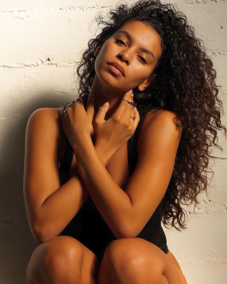 Arianna Barron Arianna Barron