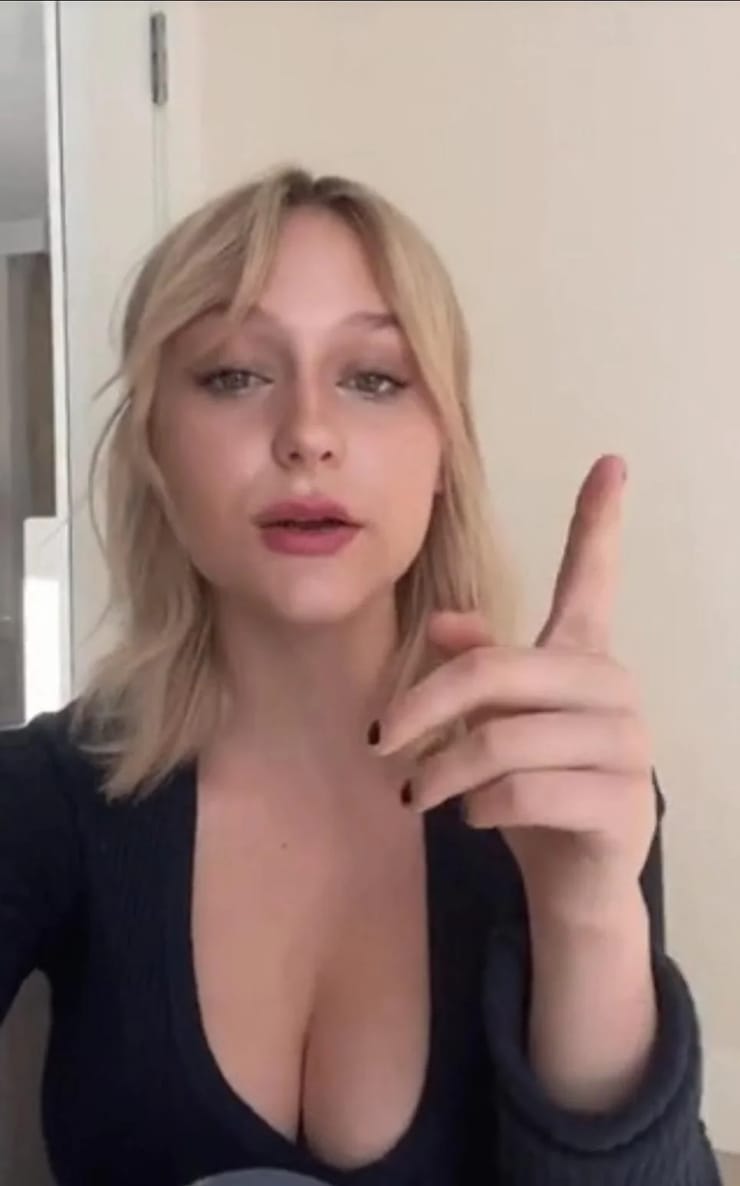 Alyvia Alyn Lind