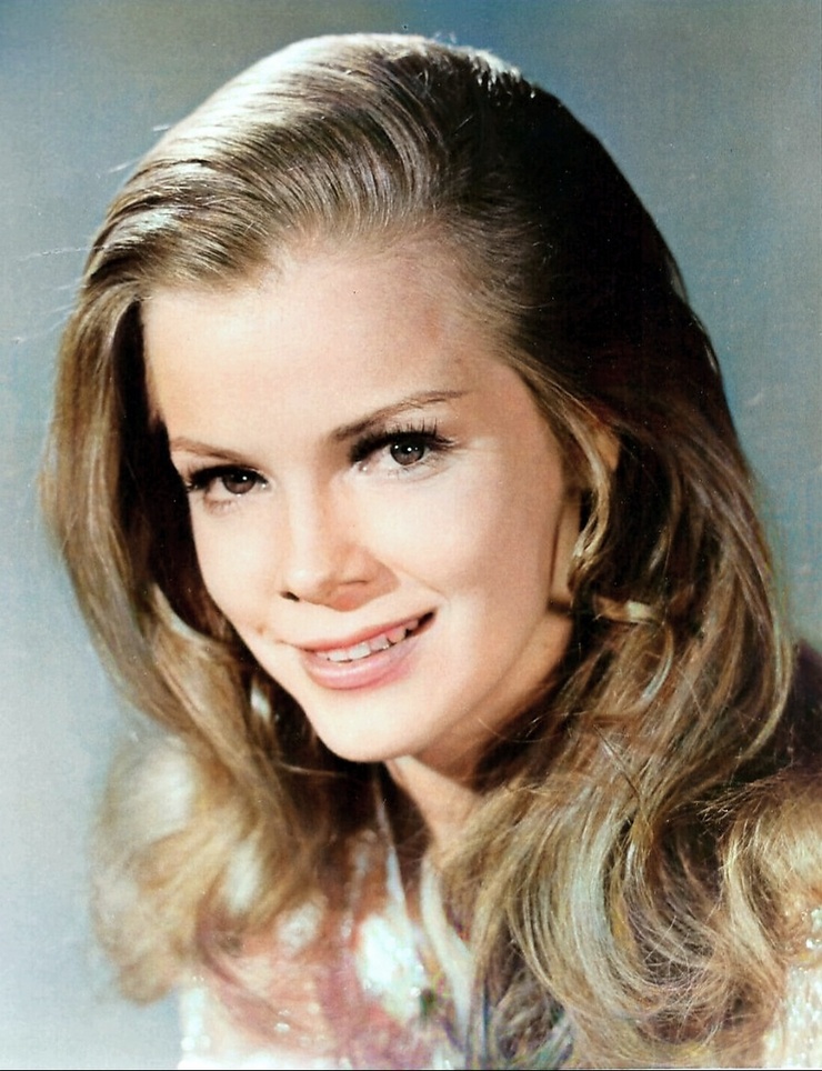 Laraine Stephens