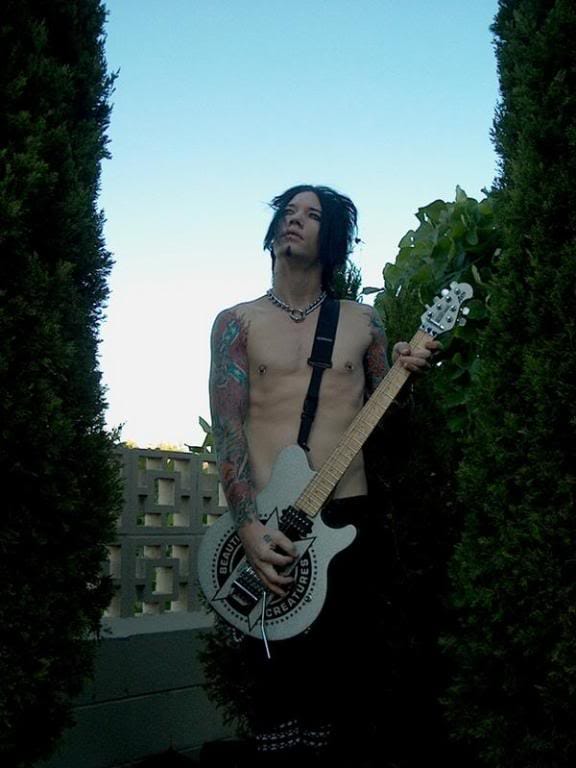 DJ Ashba