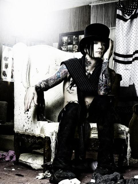 DJ Ashba