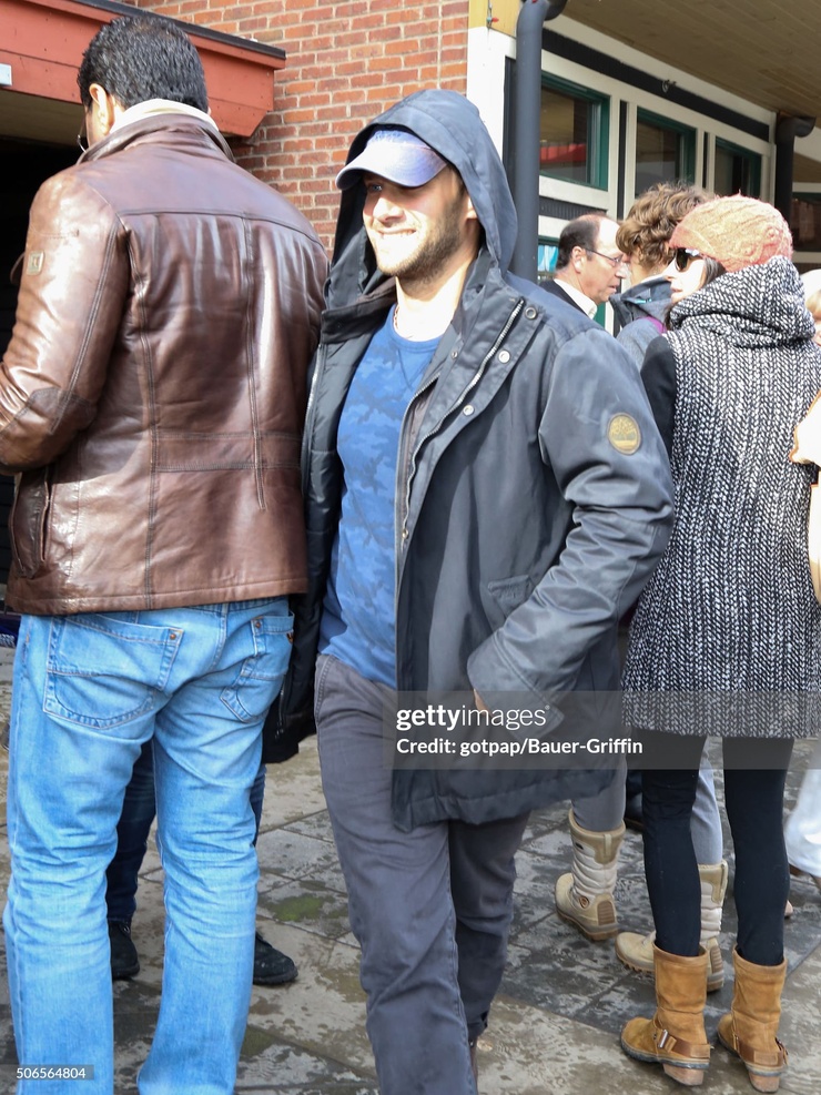Biography Of Justin Bartha