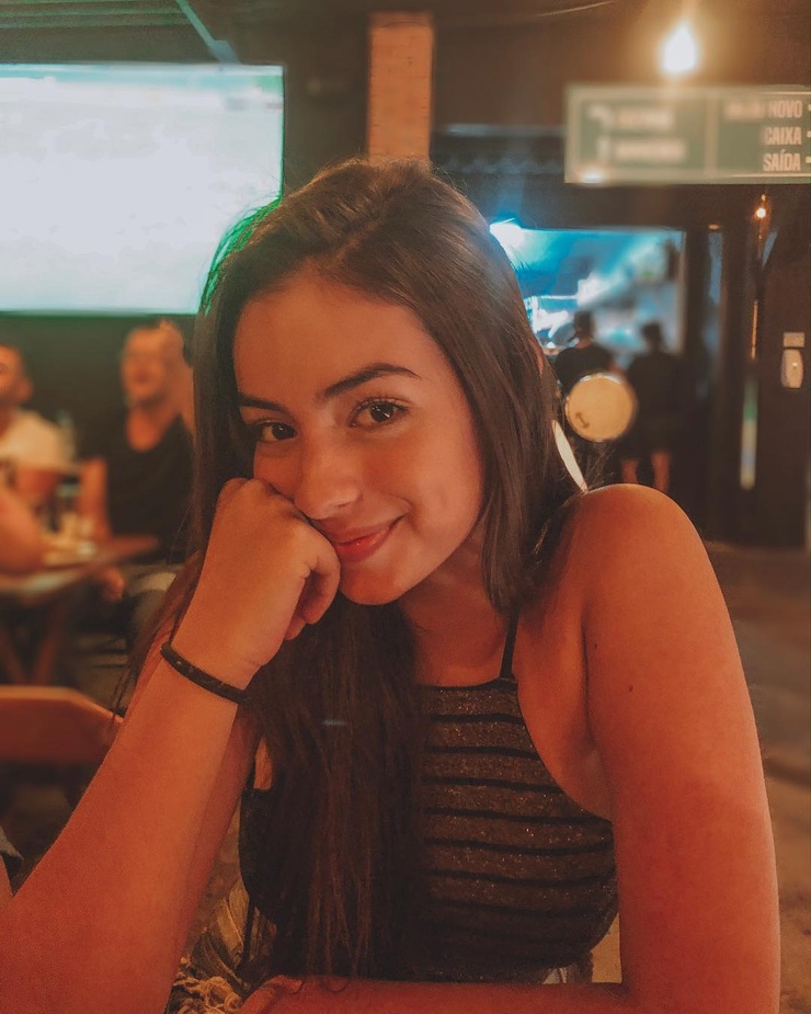 Júlia Puzzuoli
