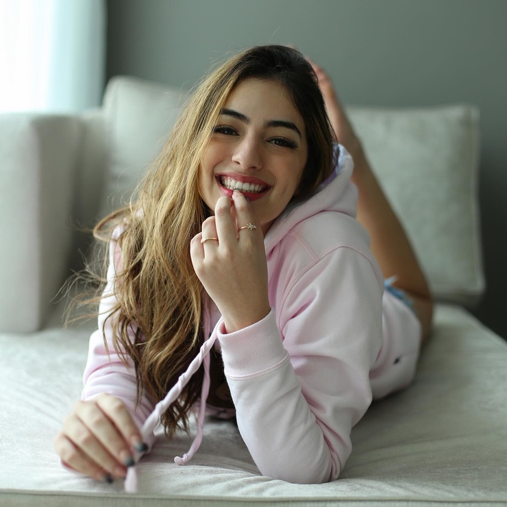 Júlia Puzzuoli