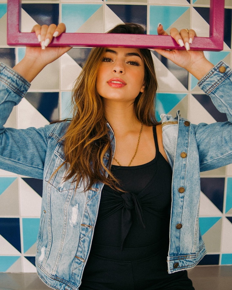 Júlia Puzzuoli