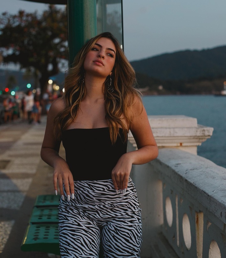 Júlia Puzzuoli