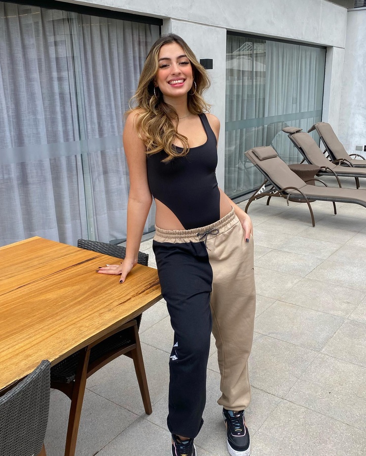 Júlia Puzzuoli