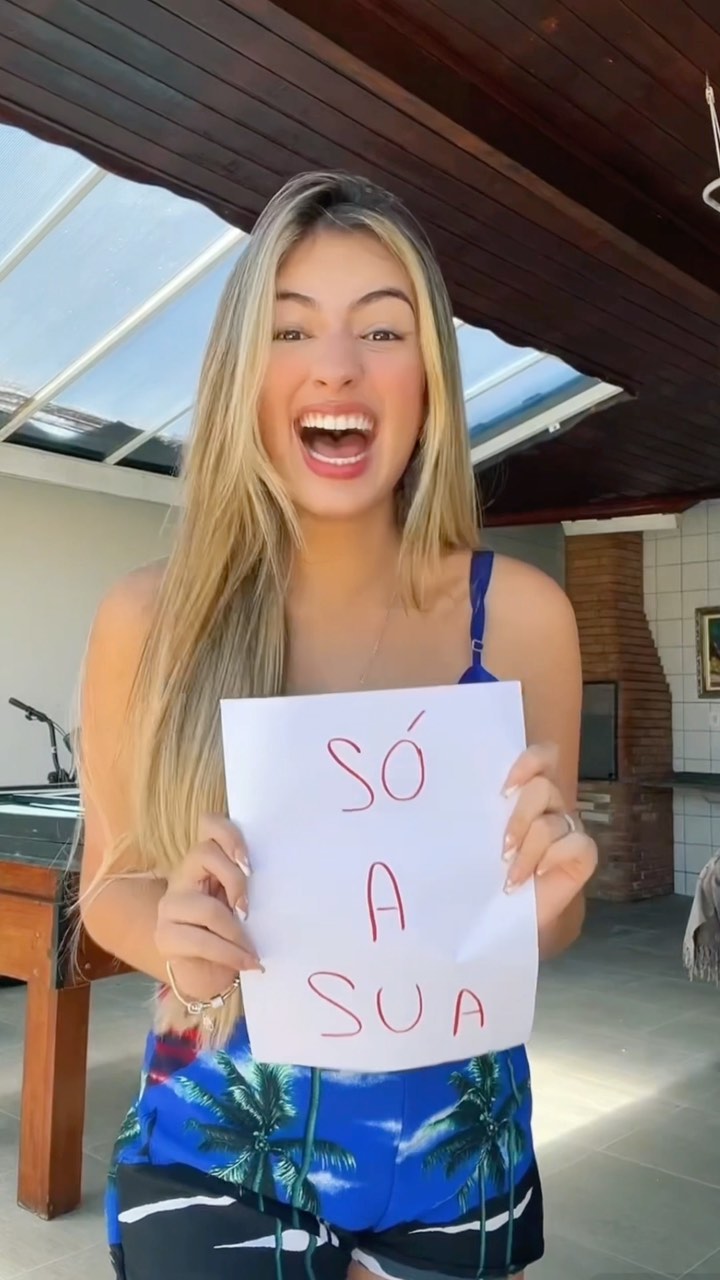 Júlia Puzzuoli