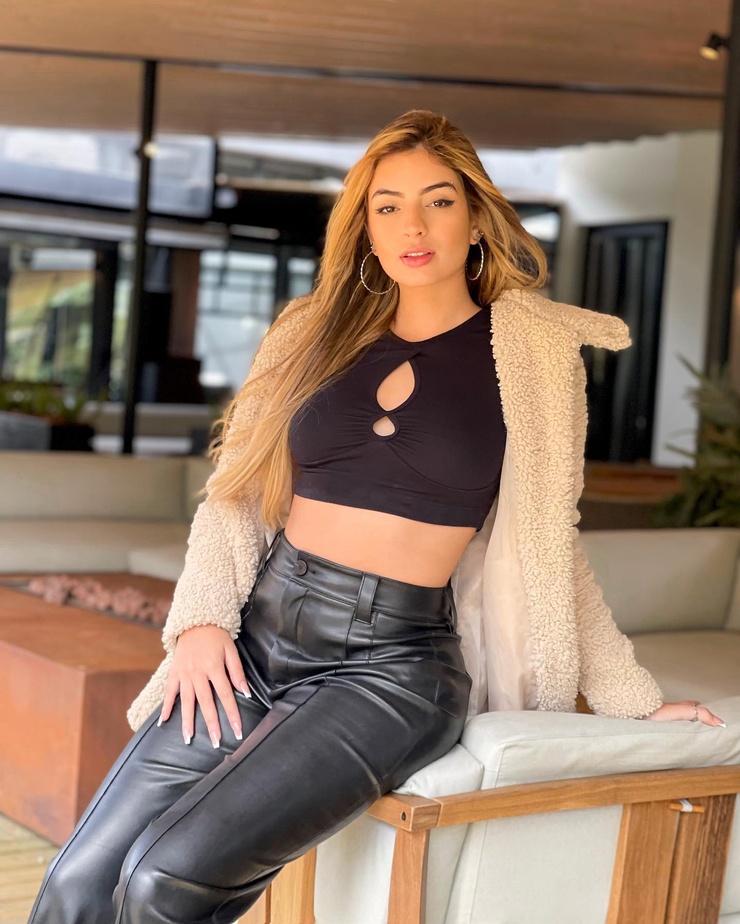 Júlia Puzzuoli