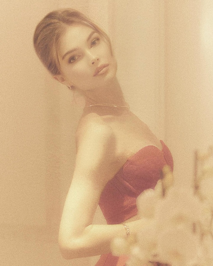 Yulia Polyachikhina Yulia Polyachikhina