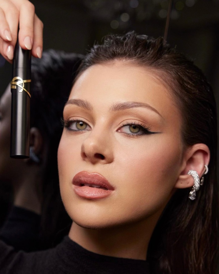 Nicola Peltz Nicola Peltz