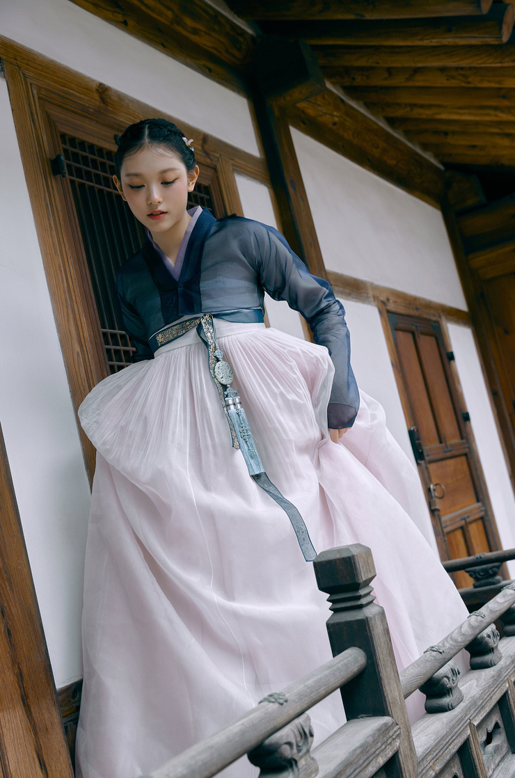 Hae-rin Kang