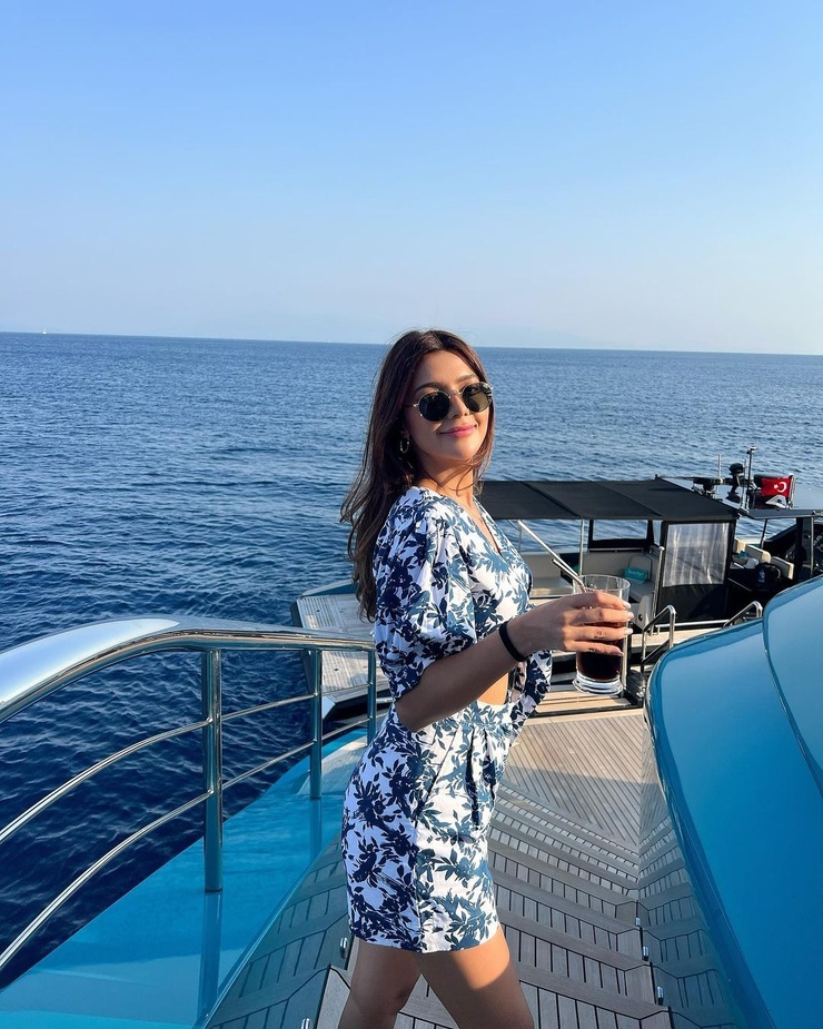 Ruhi Singh Ruhi Singh