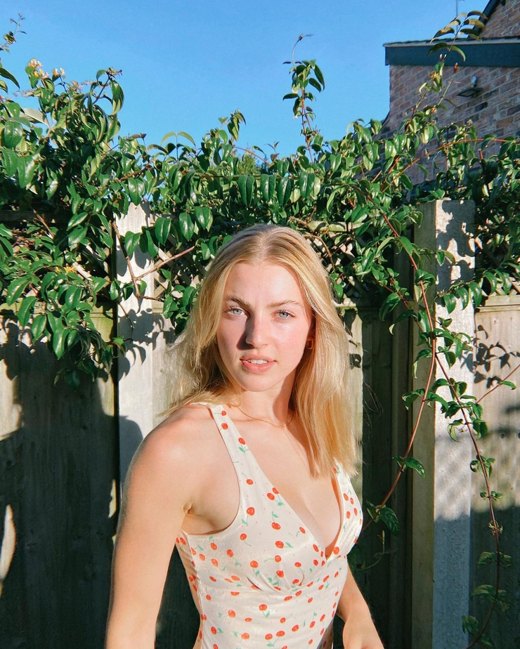 Annie Kate Knowles