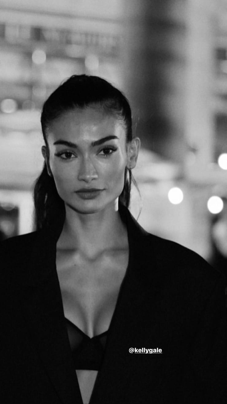 Kelly Gale