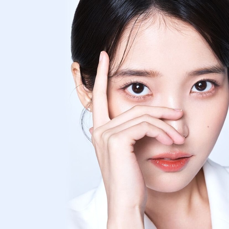 IU