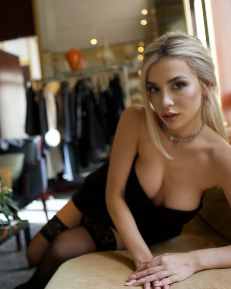 Ava Max