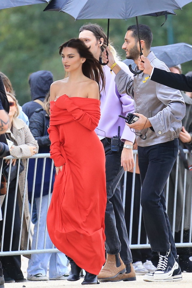 Emily Ratajkowski