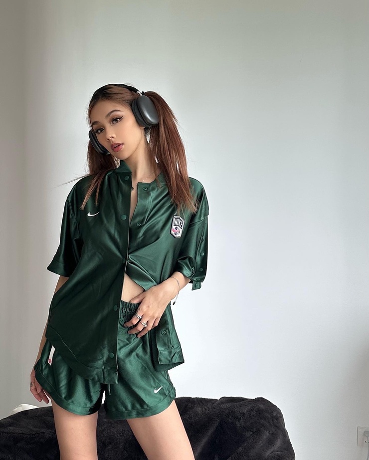 Kathy Zheng