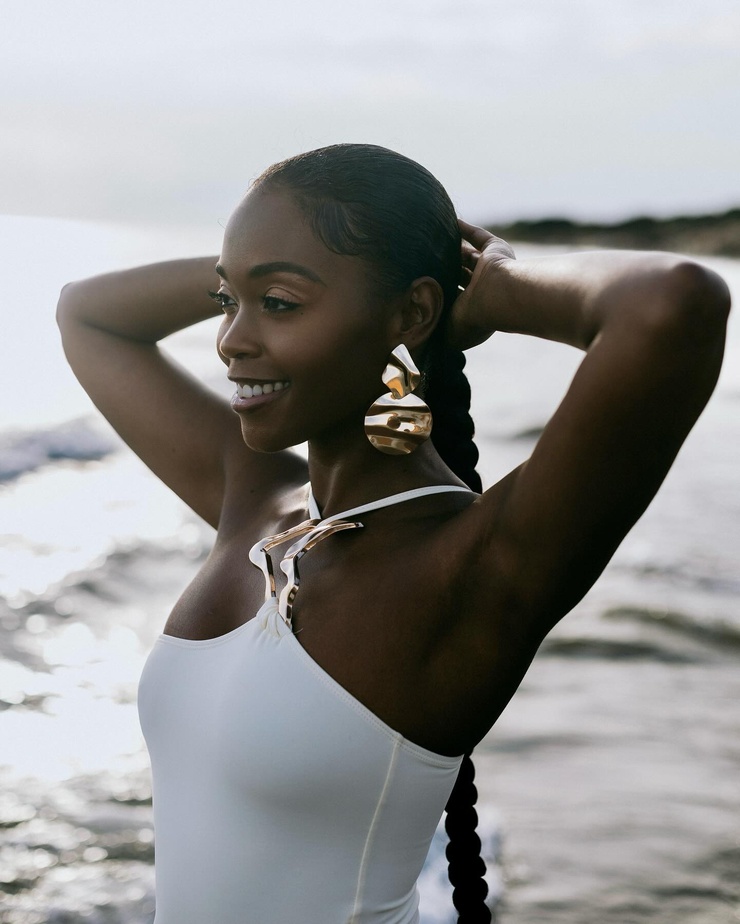 Nafessa Williams Nafessa Williams