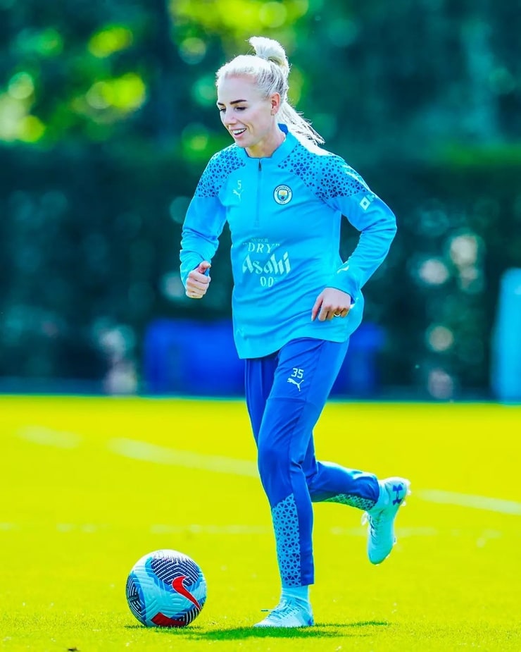 Alex Greenwood