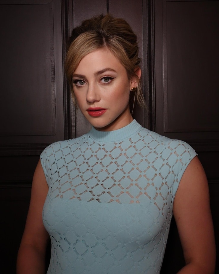 Lili Reinhart