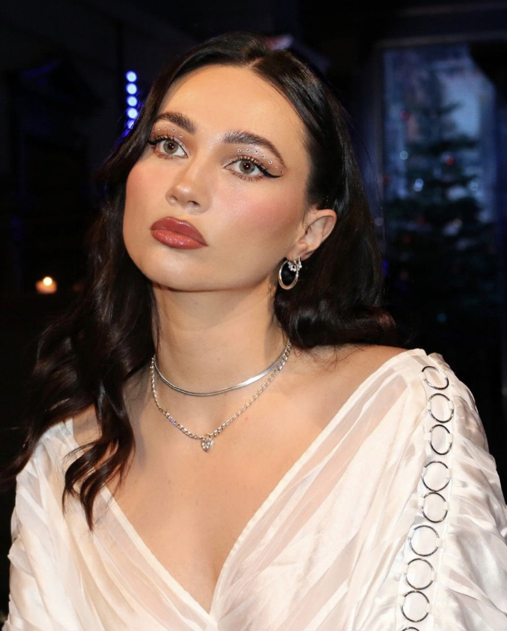 Ava Lily
